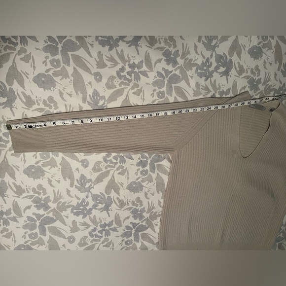 Vince Cashmere/Wool sweater - Picture 6 of 8